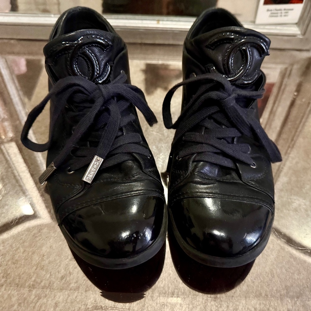 Vintage Chanel CC Leather & Patent Low Top Sneakers Women’s Size 7 (Spring 2007)